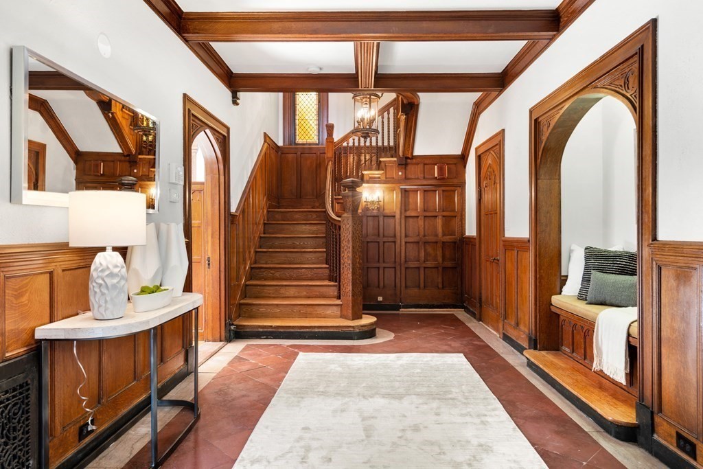 101 Dean Road Brookline, MA 02445 - Photo 9 of 31