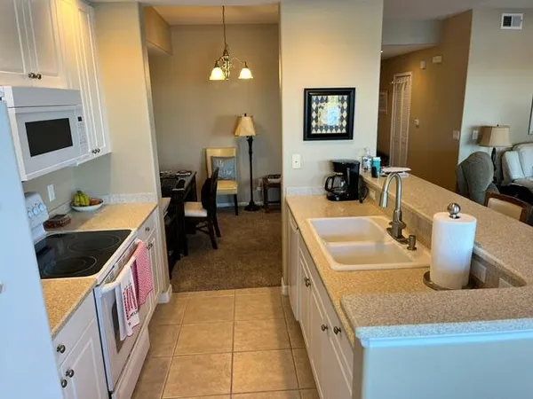 $1,995 | 6828 Toland Drive, Unit 302, Melbourne, FL 32940