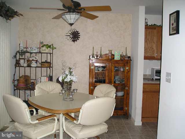 221 Silver Leaf Ridge Harrisburg, PA 17110 - Photo 4 of 8 Gallery Image 4