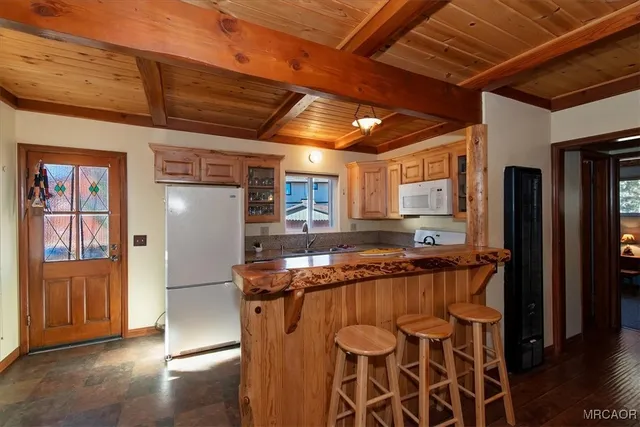 $449,000 | 687 Villa Grove Avenue, Big Bear City, CA 92314