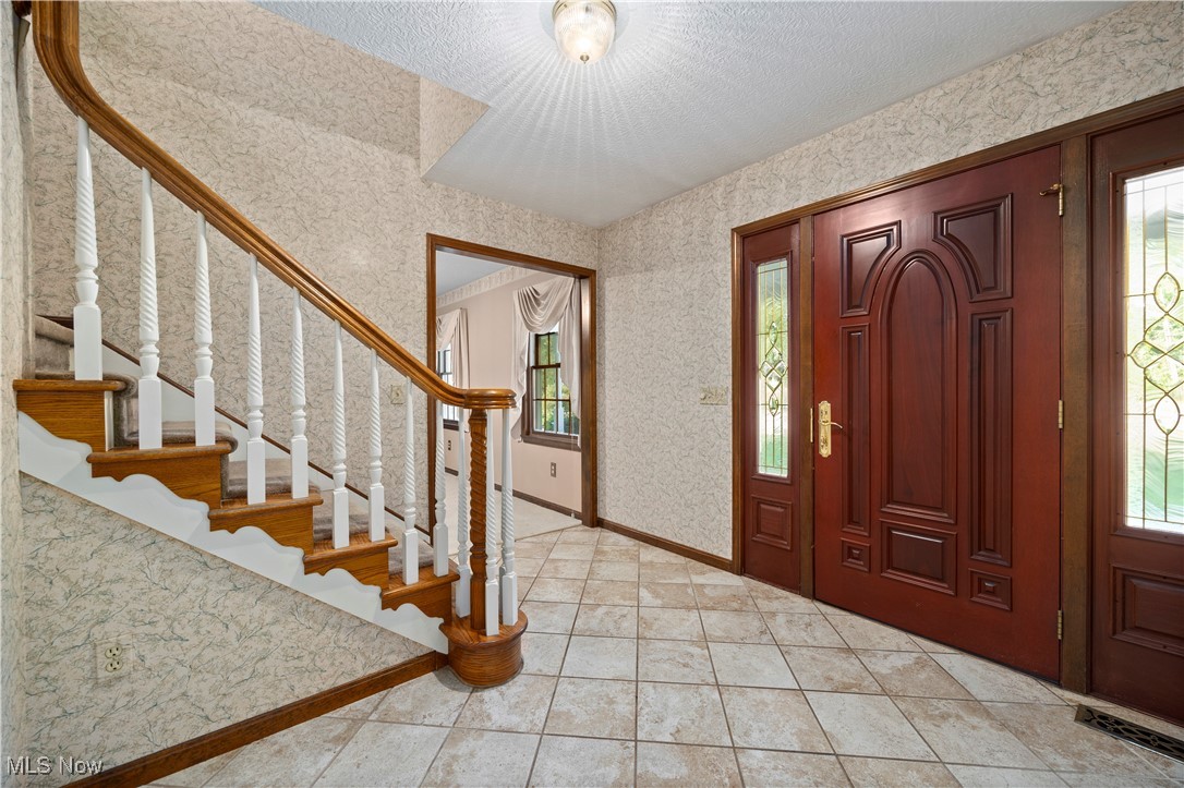 48221 Rice Road Amherst, OH 44001 - Photo 18 of 45 Front foyer