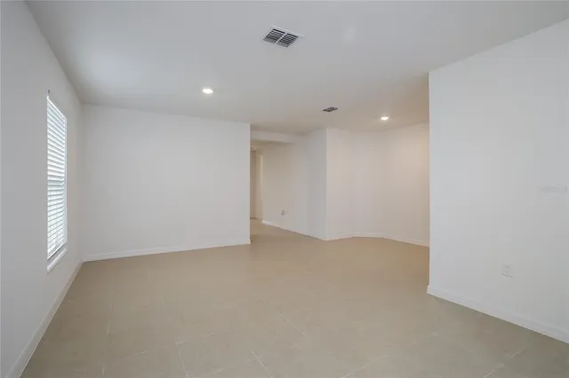 $1,950 | 1682 Hideaway Flat Street, Mascotte, FL 34753