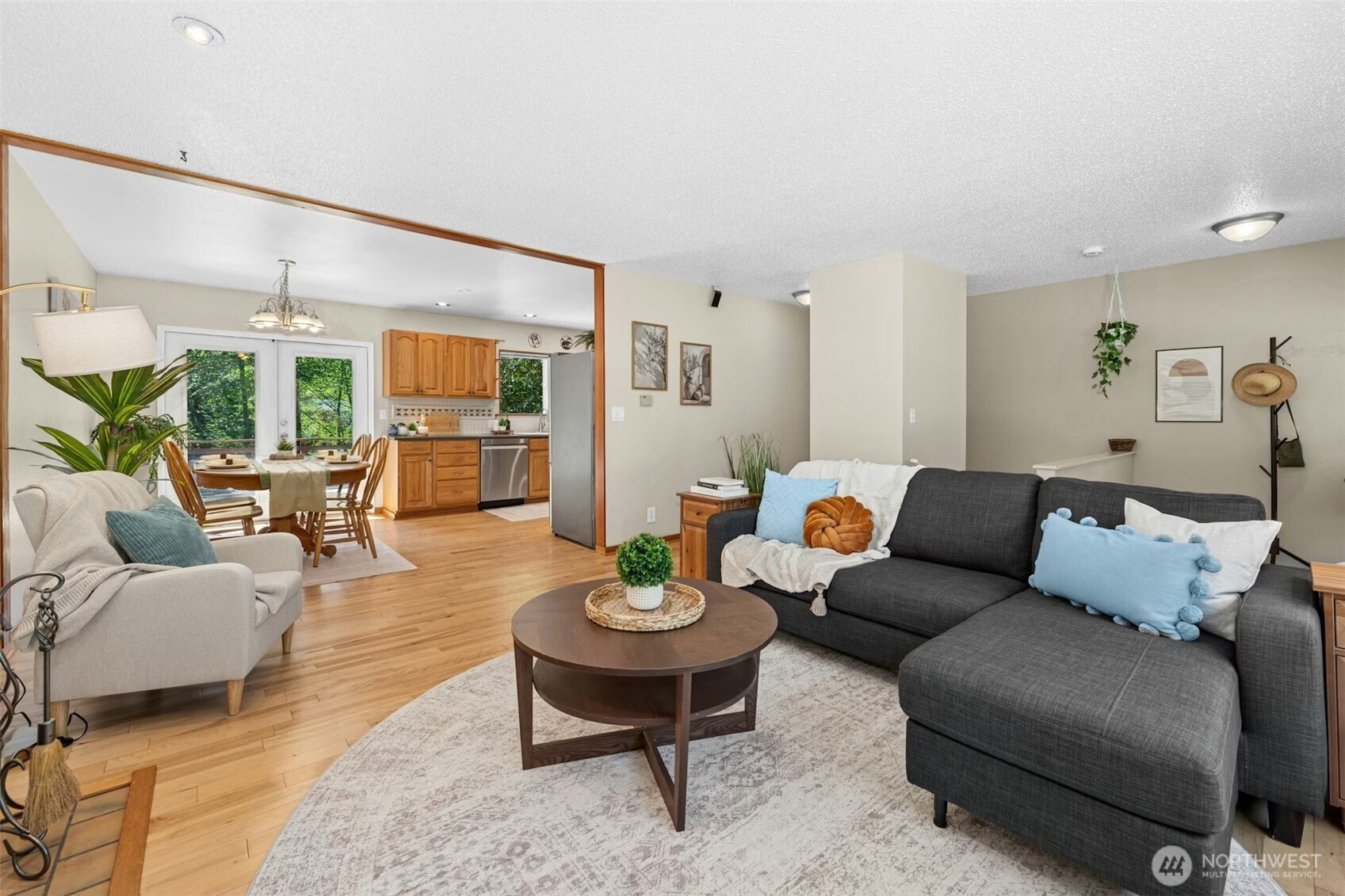 711 Eagle Cliff Road Northeast Bainbridge Island, WA 98110 - Photo 4 of 31