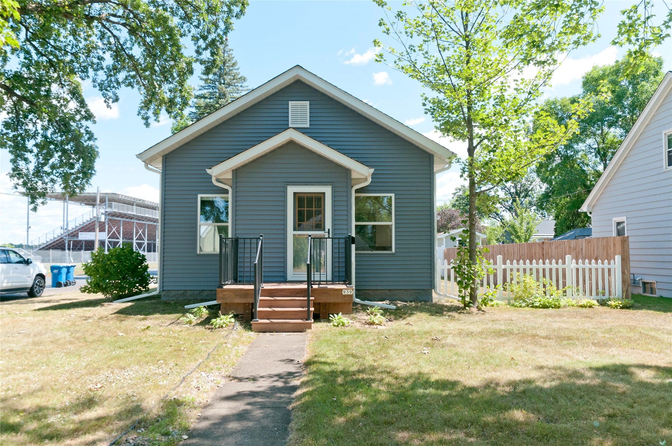 939 Craite Avenue Rice Lake, WI 54868 - Photo 2 of 33 Gallery Image 2