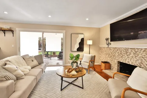 $1,199,000 | 206 Blossom Hill Road, San Jose, CA 95123