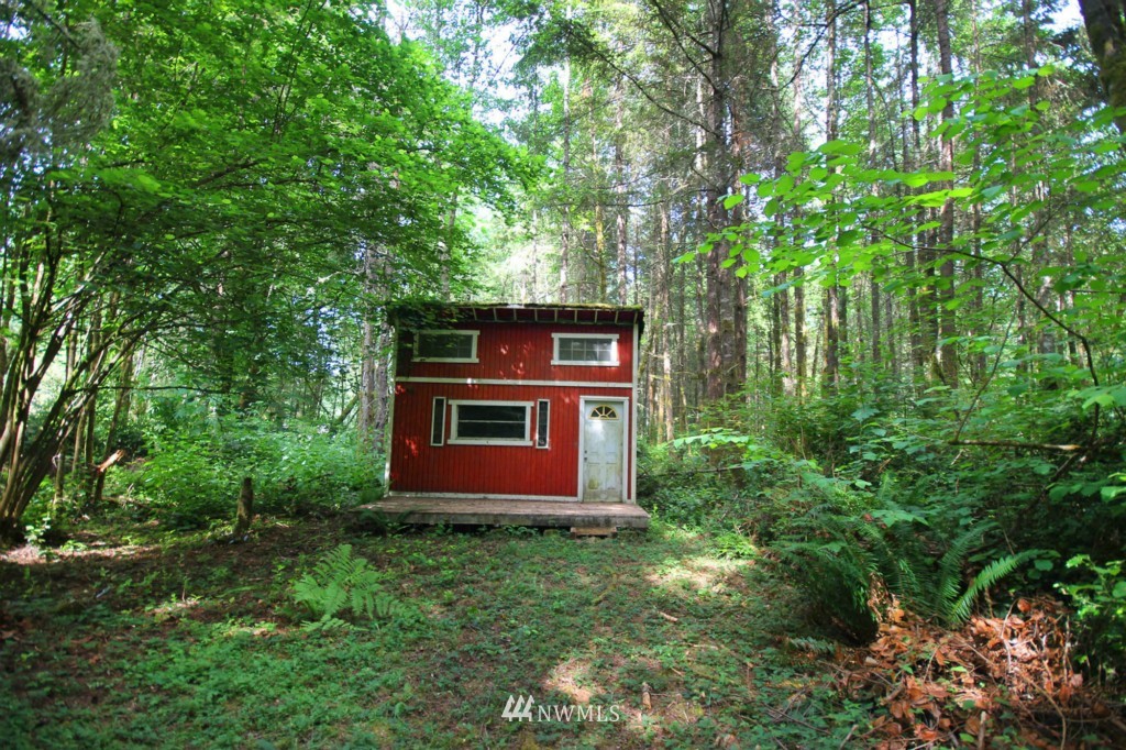 135-xx Southwest Caster Road Vashon, WA 98070 - Photo 4 of 16 Gallery Image 4