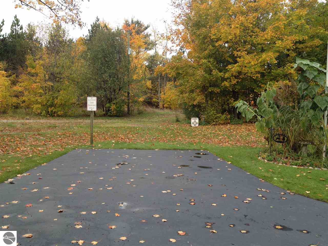 19268 Cedar Run Road Traverse City, MI 49684 - Photo 12 of 43 1777784-11.JPG