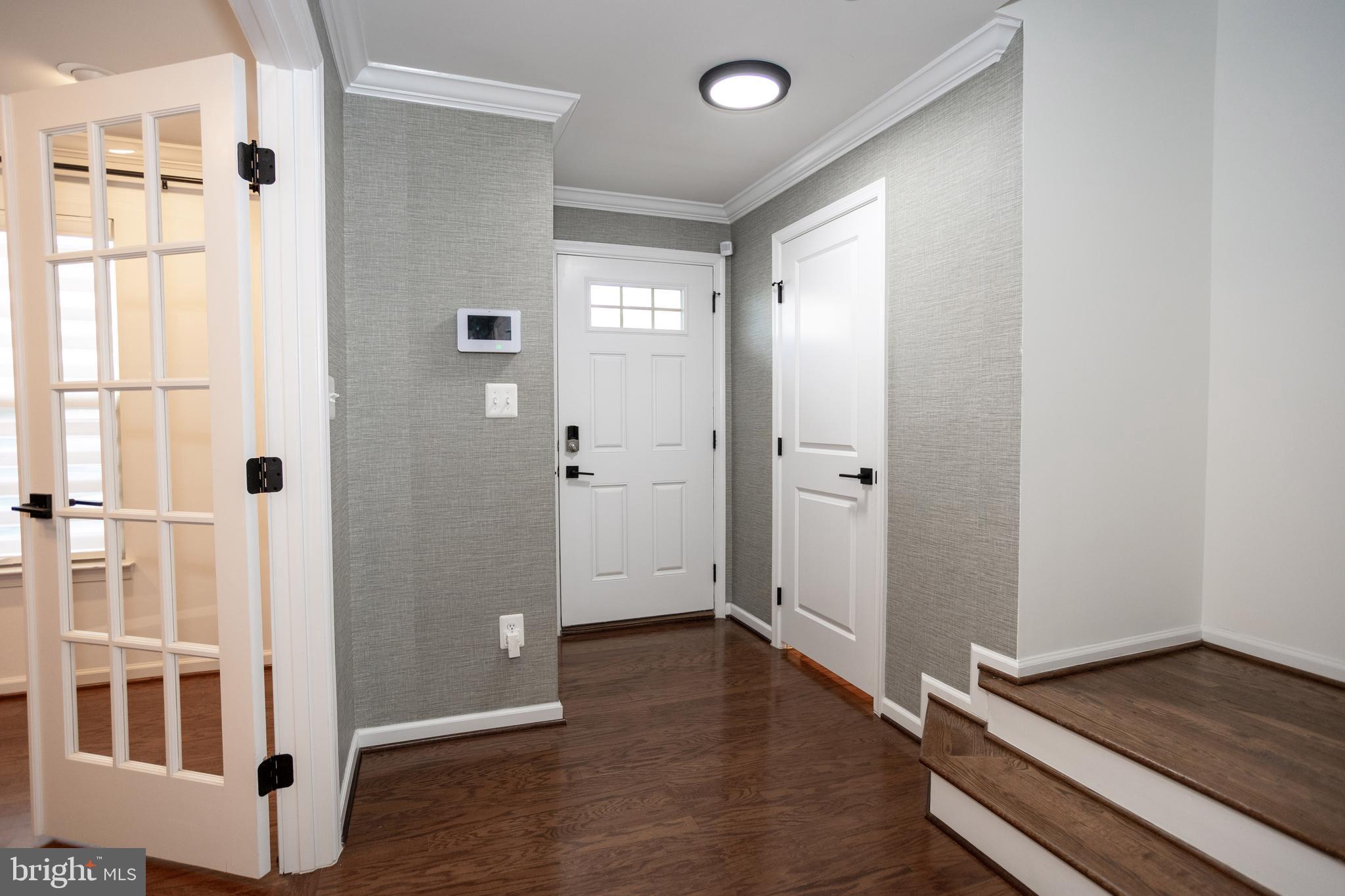 2023 Serviceberry Road Dumfries, VA 22026 - Photo 3 of 55 Entryway1