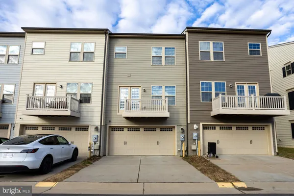 $3,342 | 2023 Serviceberry Road, Dumfries, VA 22026