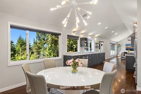 $1,688,000 | 895 Northwest Elford Drive, Seattle, WA 98177