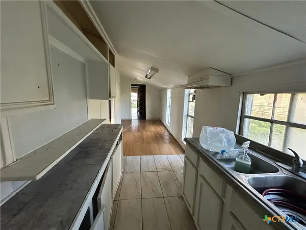 $45,000 | 1109 East Power Avenue, Victoria, TX 77901