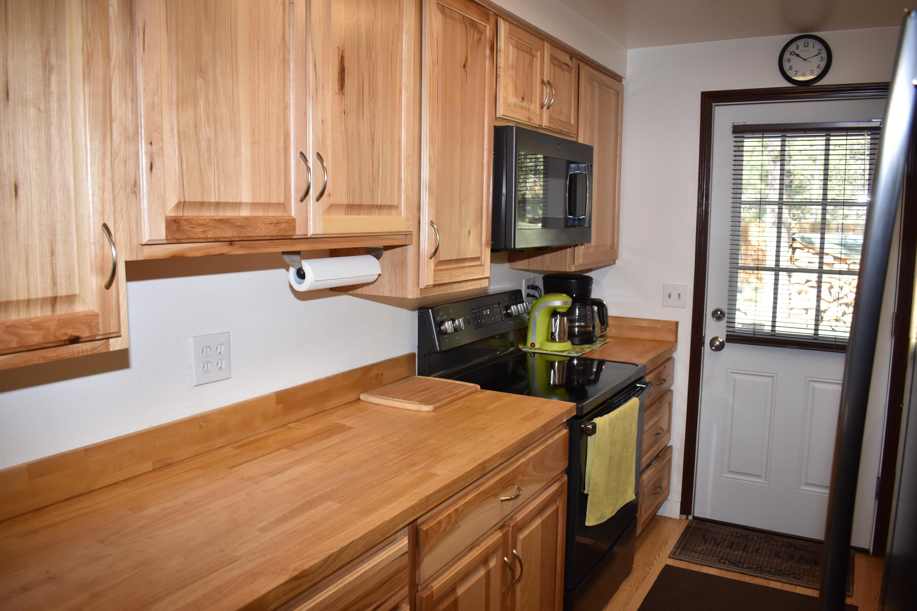 15859 Juniper Road La Pine, OR 97739 - Photo 28 of 46 DSC_0032