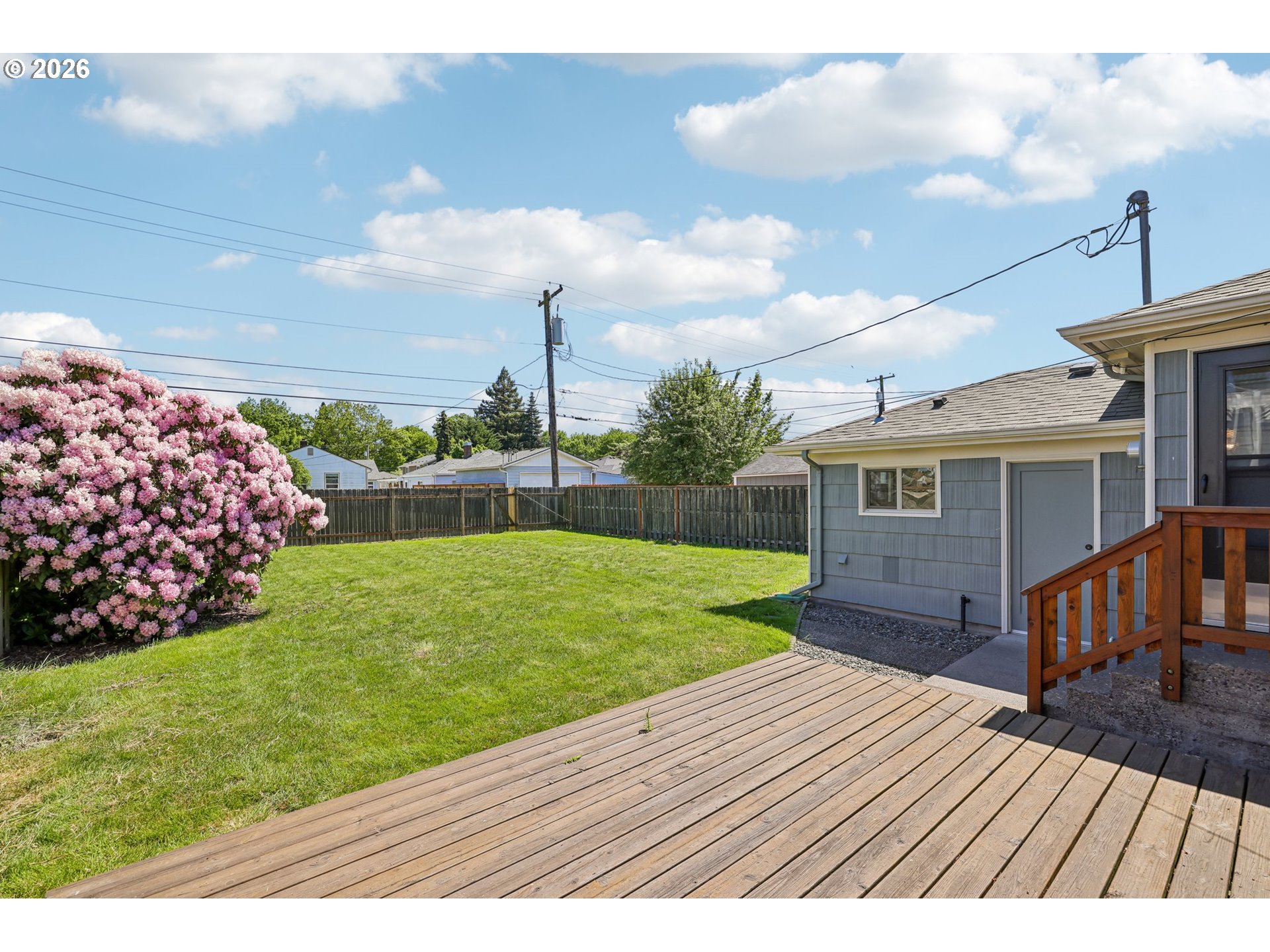 536 28th Avenue Longview, WA 98632 - Photo 20 of 26 a view of a backyard with wooden fence