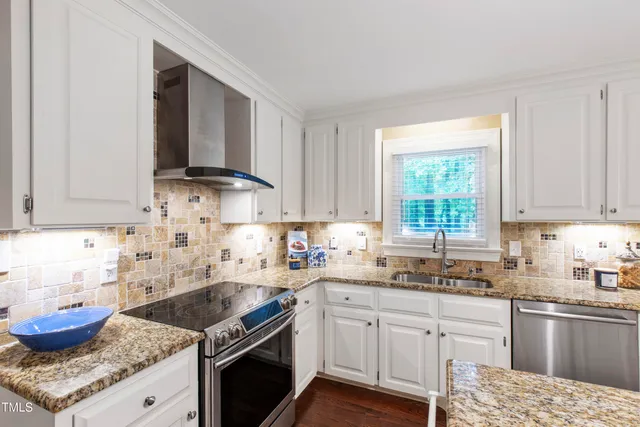 $949,000 | 101 Loch Haven Lane, Cary, NC 27518