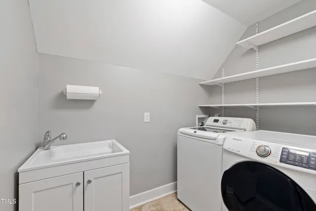 $949,000 | 101 Loch Haven Lane, Cary, NC 27518