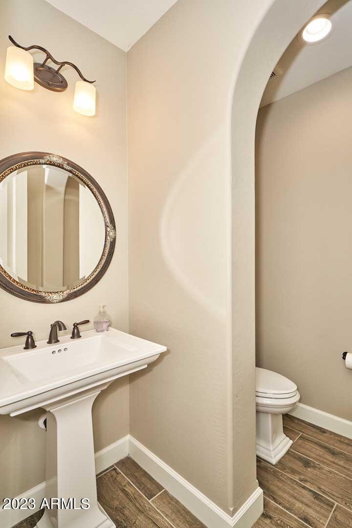 22308 East Maya Road Queen Creek, AZ 85142 - Photo 16 of 28 Powder Room