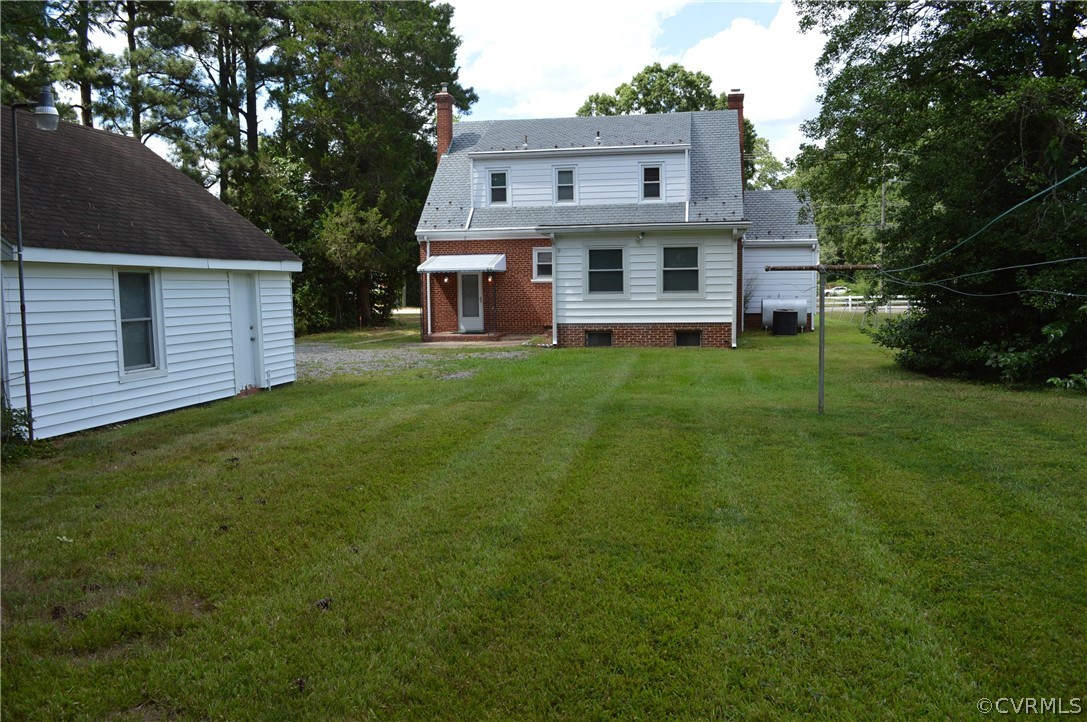2825 Dumbarton Road Henrico, VA 23228 - Photo 47 of 50 back yard