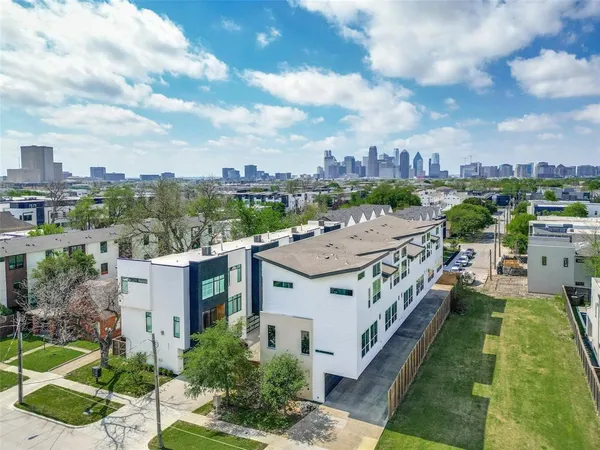 $3,200 | 2319 Kirby Street, Unit 102, Dallas, TX 75204