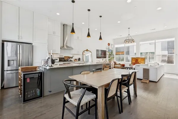 $3,200 | 2319 Kirby Street, Unit 102, Dallas, TX 75204