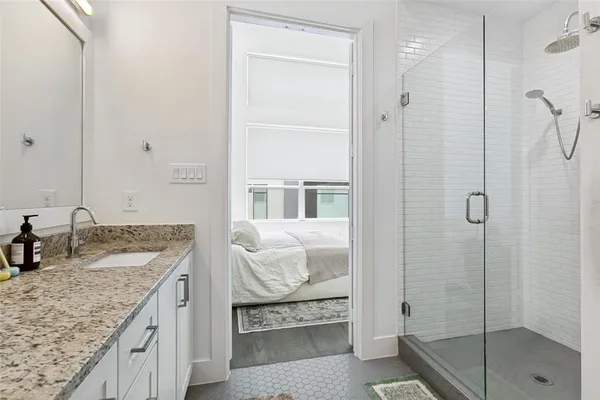 $3,200 | 2319 Kirby Street, Unit 102, Dallas, TX 75204