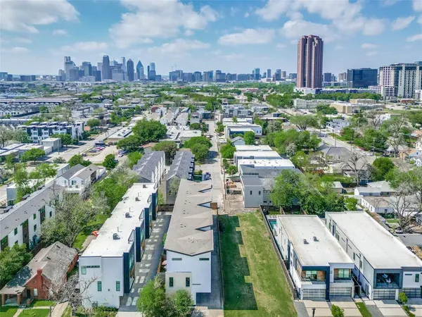 $3,200 | 2319 Kirby Street, Unit 102, Dallas, TX 75204
