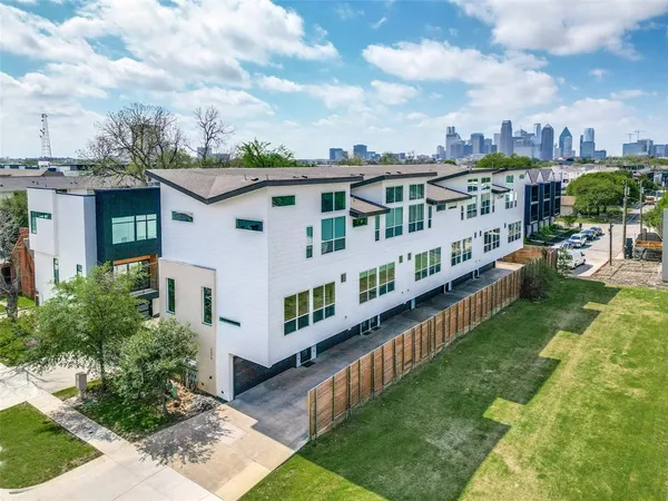 $3,200 | 2319 Kirby Street, Unit 102, Dallas, TX 75204
