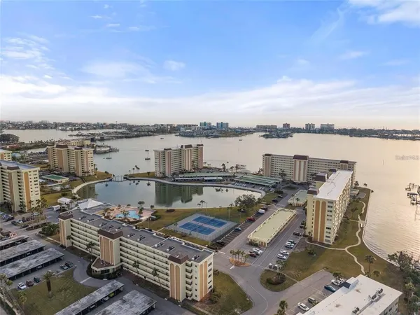 $1,850 | 4775 Cove Circle, Unit 202, St. Petersburg, FL 33708