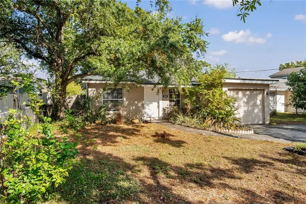 $2,295 | 3909 West Iowa Avenue, Tampa, FL 33616
