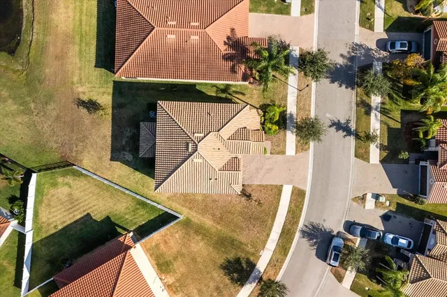 a view of a house with outdoor space