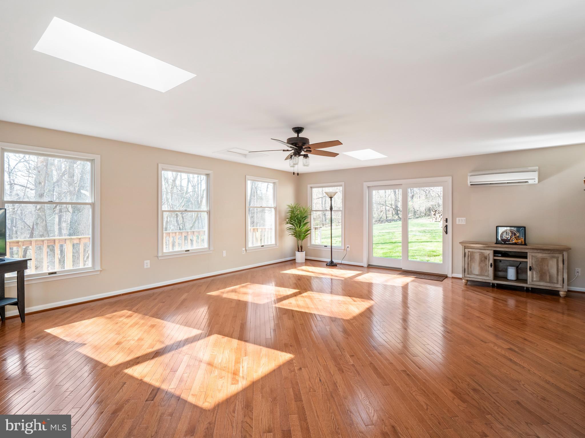 14533 Lightner Road Haymarket, VA 20169 - Photo 20 of 49 Amazing sun room overlooking the property