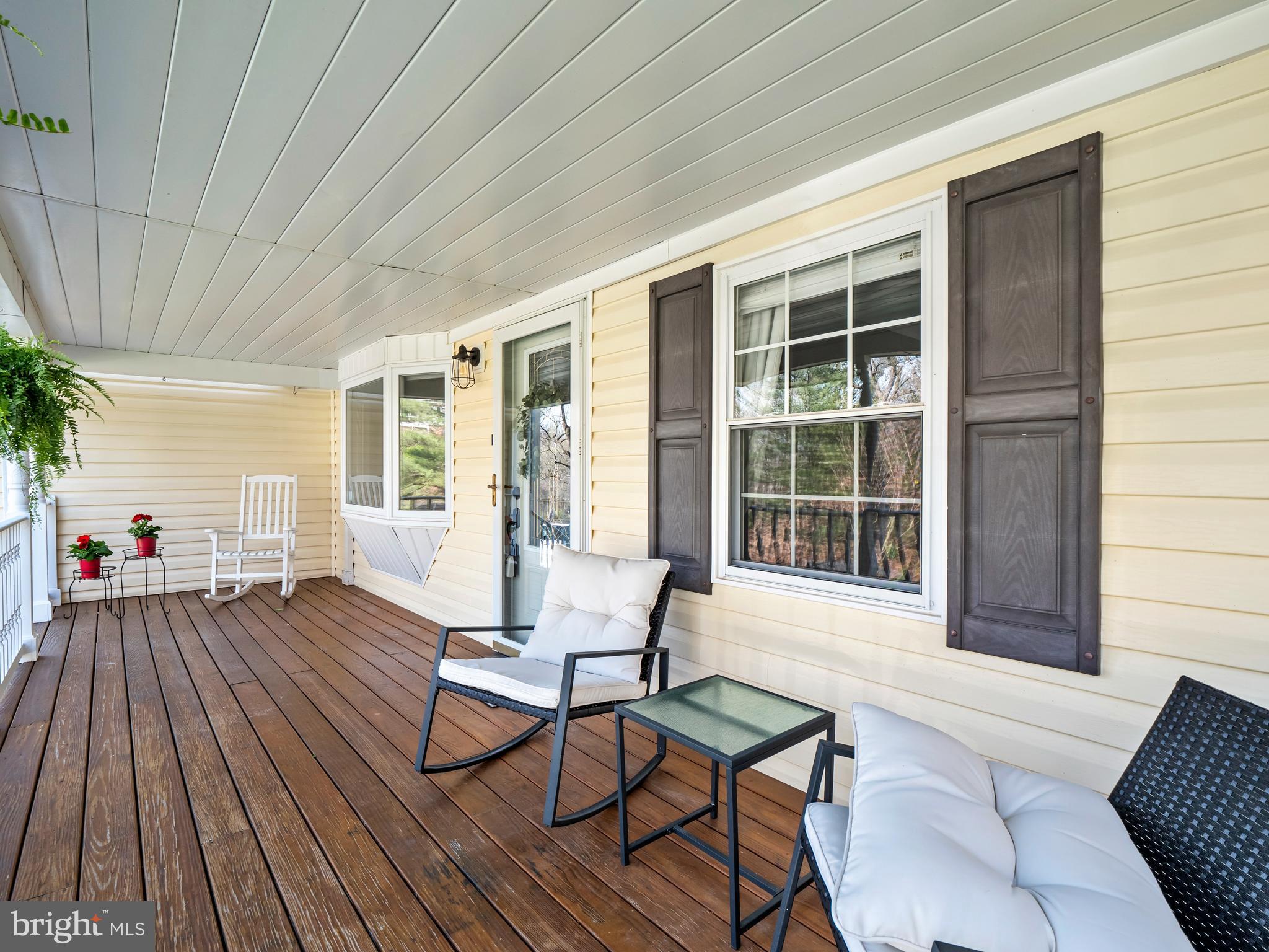 14533 Lightner Road Haymarket, VA 20169 - Photo 9 of 49 cute front porch