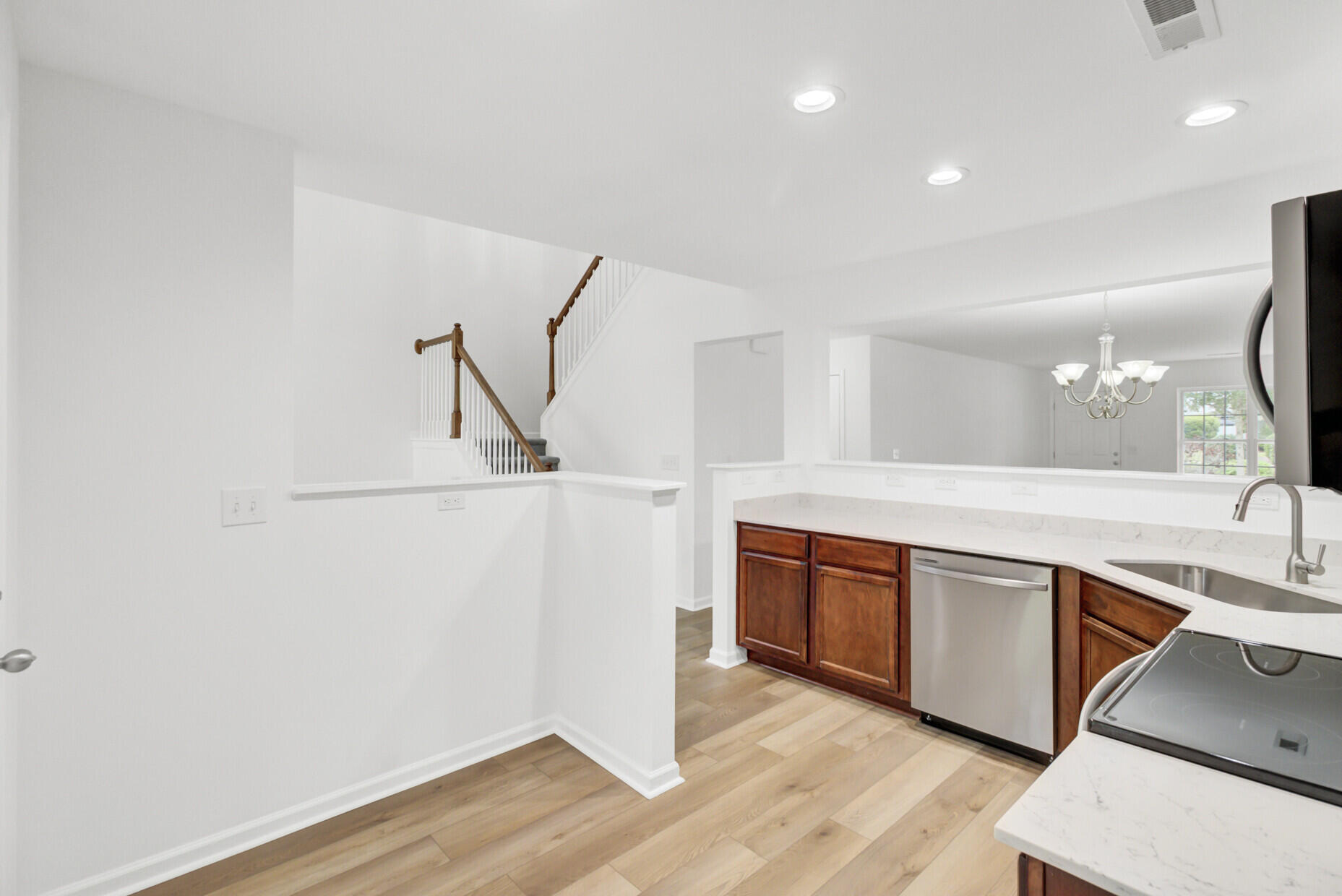 1402 Poplar Grove Place Summerville, SC 29483 - Photo 12 of 42 17_17_mls