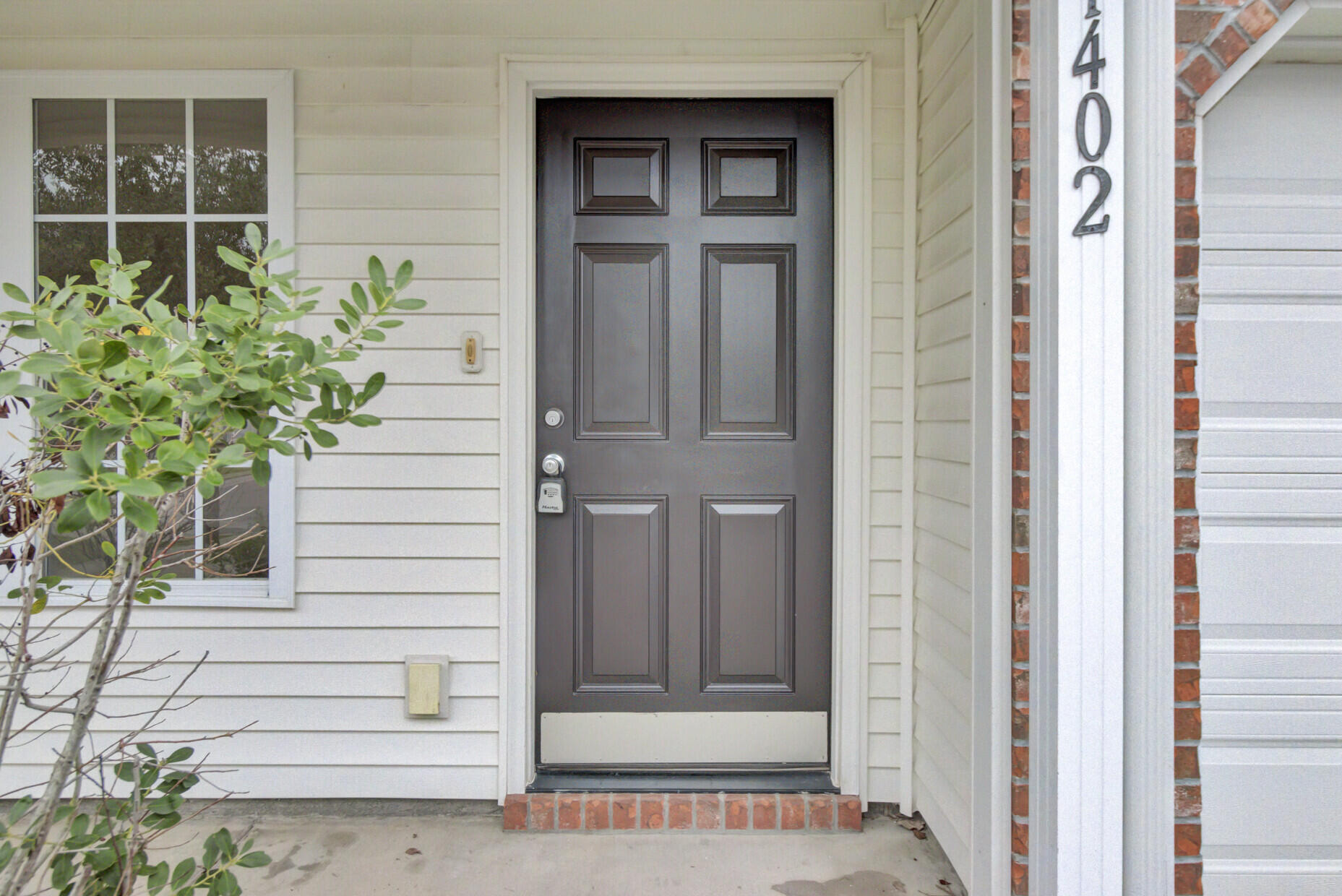 1402 Poplar Grove Place Summerville, SC 29483 - Photo 2 of 42 07_7_mls