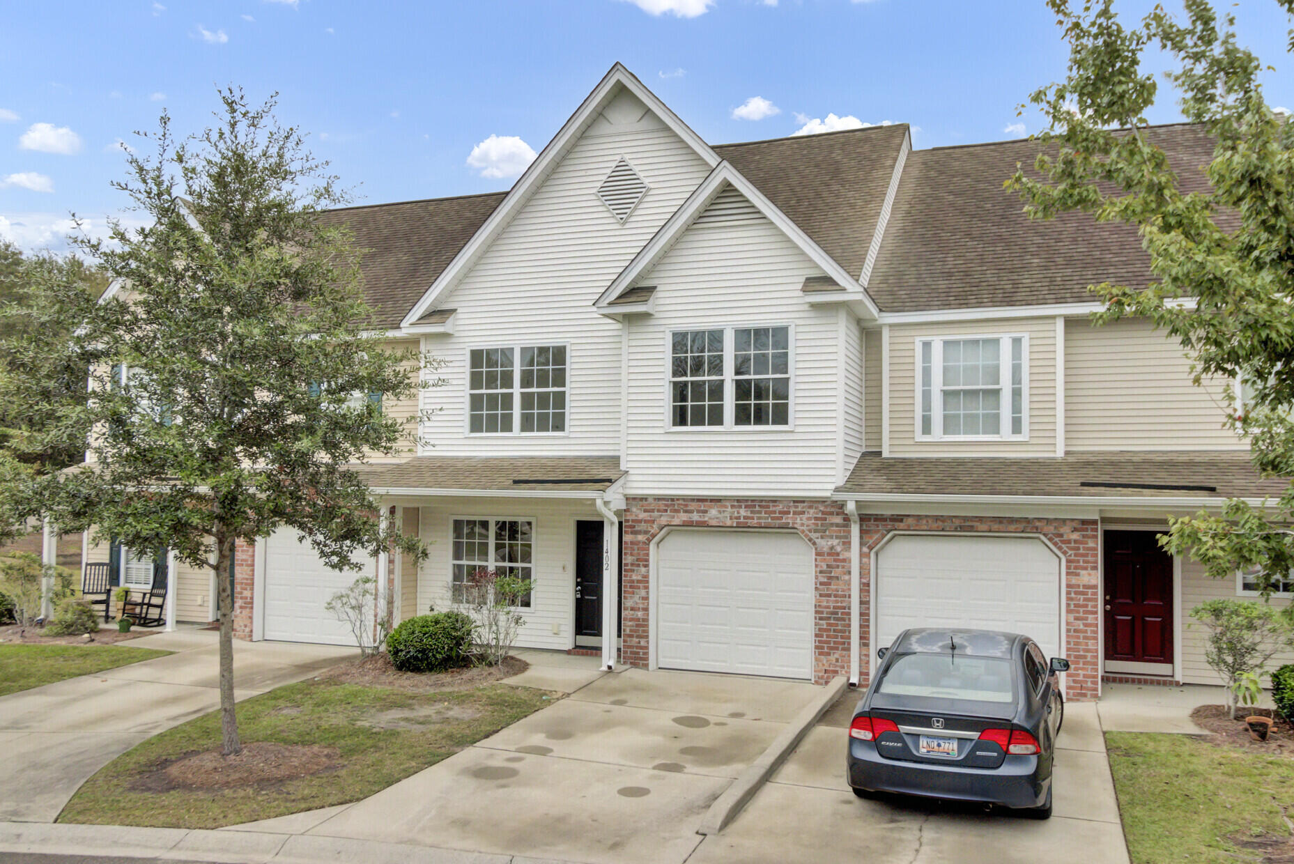 1402 Poplar Grove Place Summerville, SC 29483 - Photo 4 of 42 05_5_mls