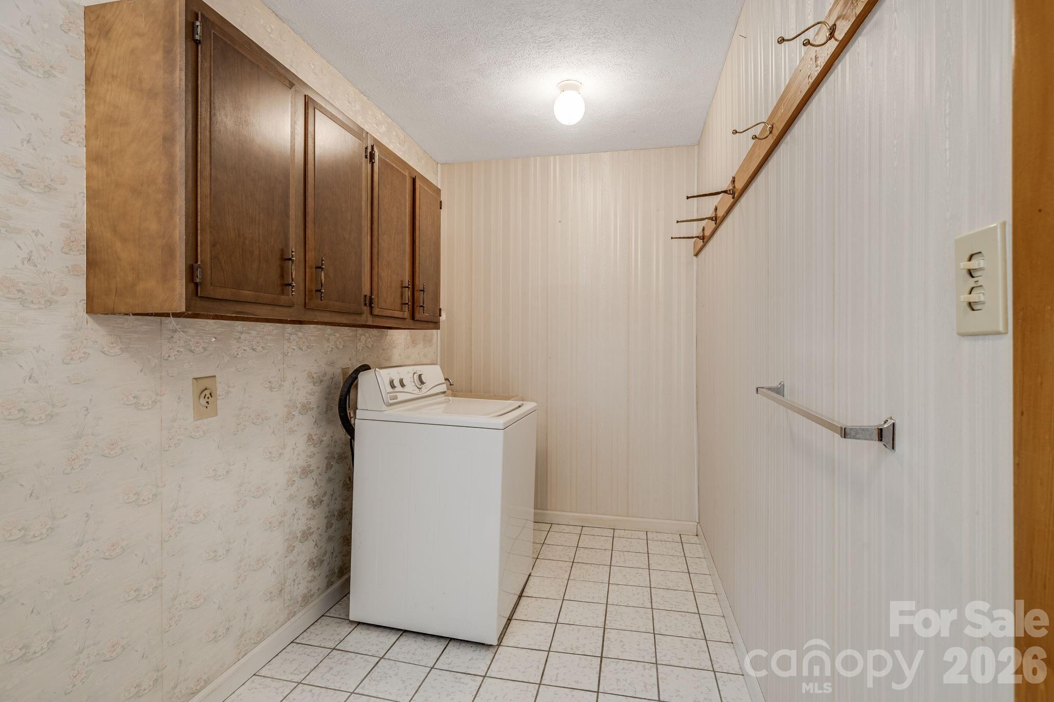 11 East Ridgeway Road Weaverville, NC 28787 - Photo 33 of 48 Gallery Image 33