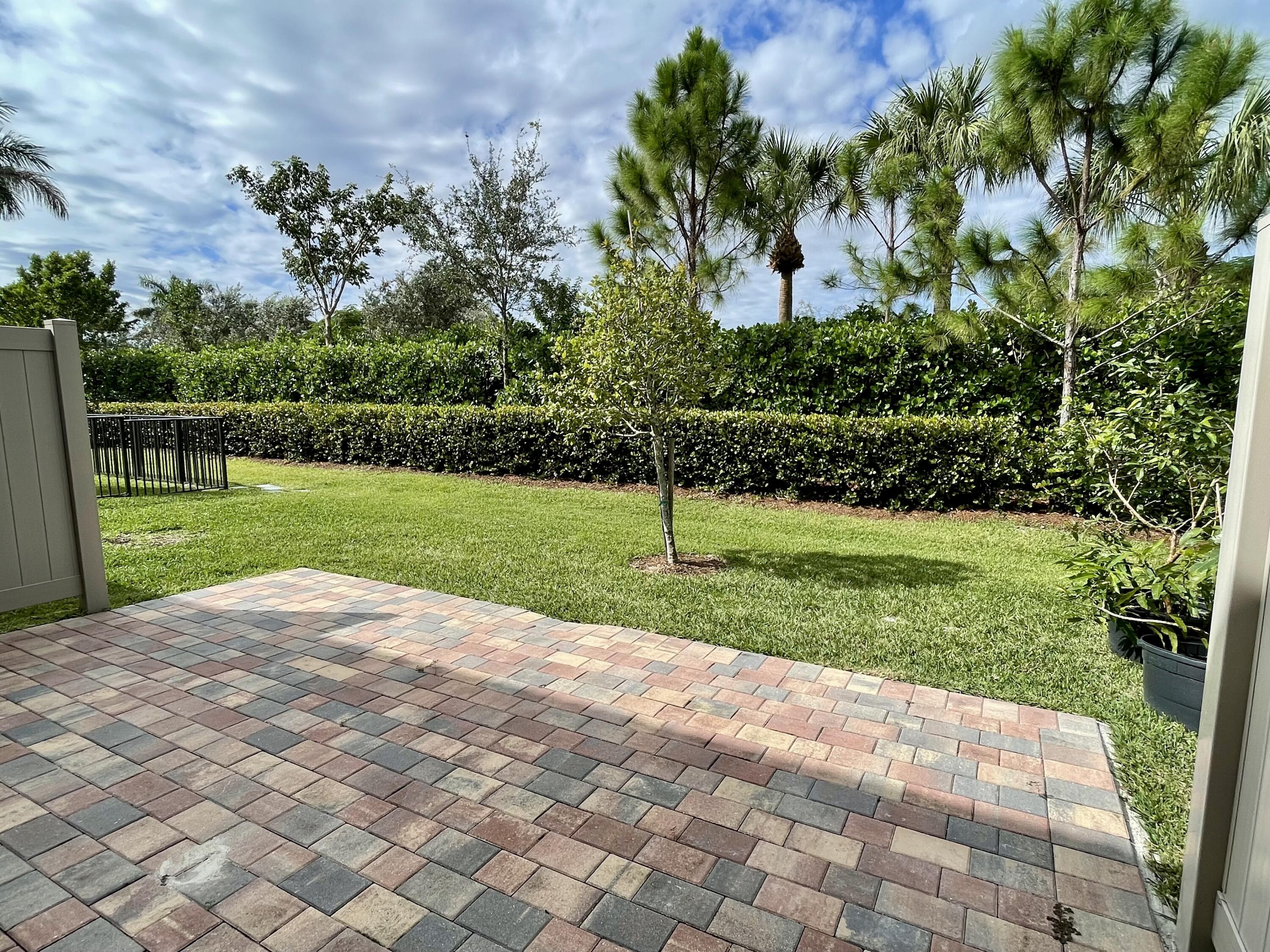 4829 Chantilly Road Lake Worth, FL 33467 - Photo 21 of 31 a view of a park with large trees