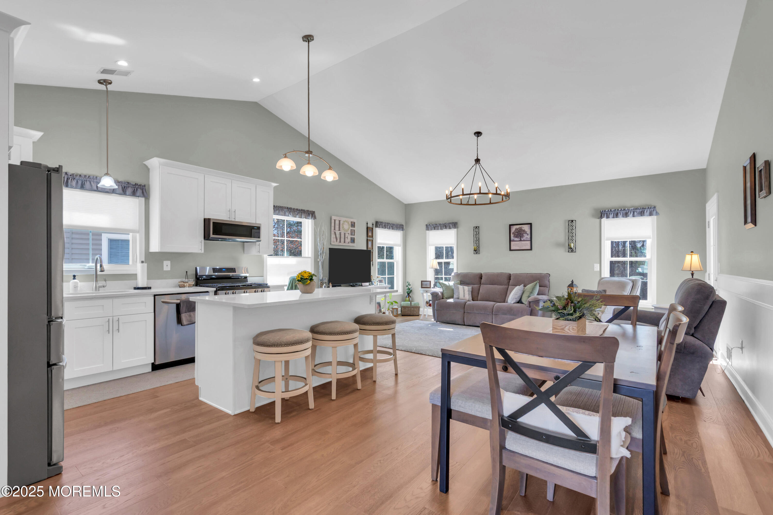 27 Molly Lane Brick, NJ 08723 - Photo 11 of 27 011_dsc06217_613