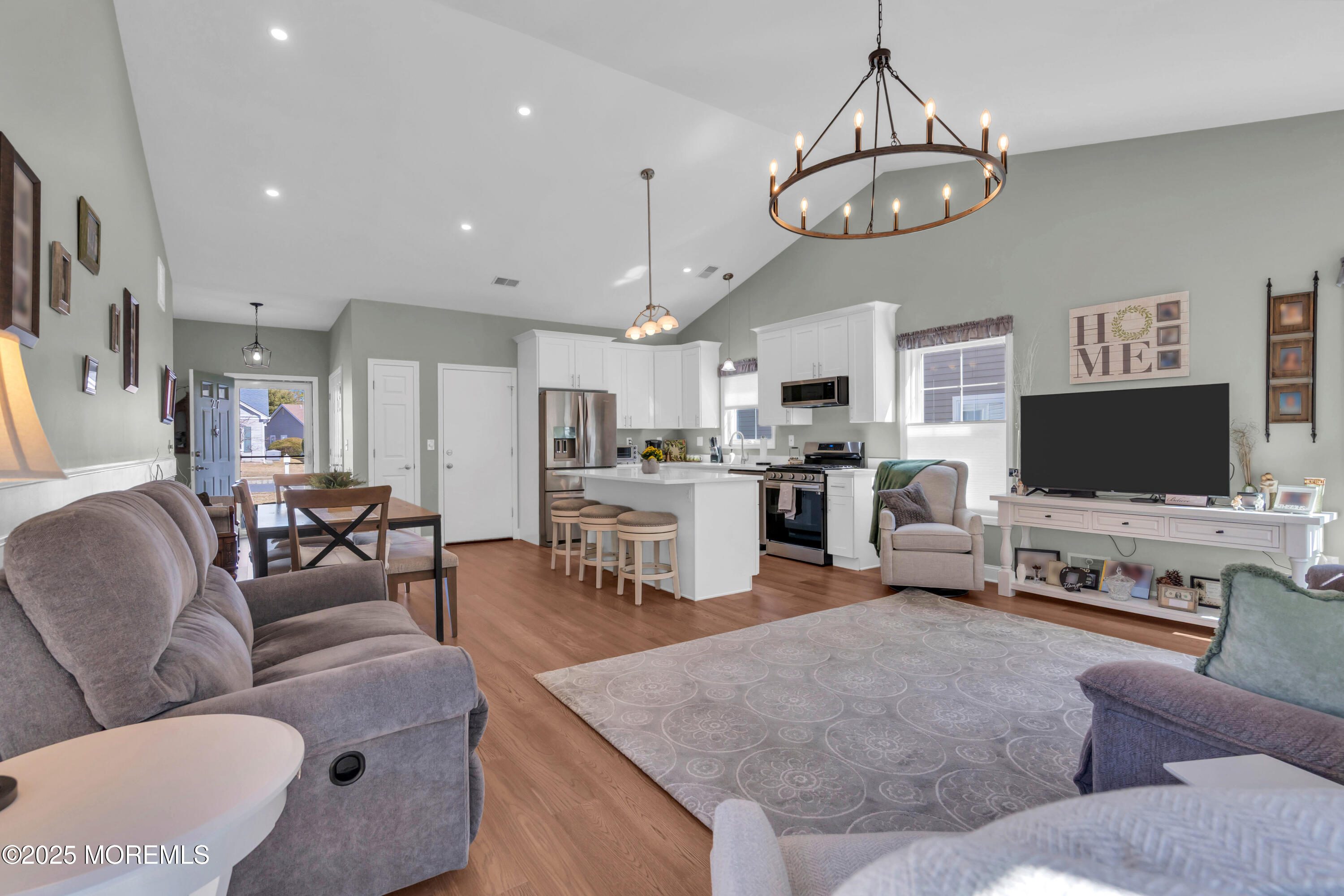 27 Molly Lane Brick, NJ 08723 - Photo 6 of 27 006_dsc06192_522