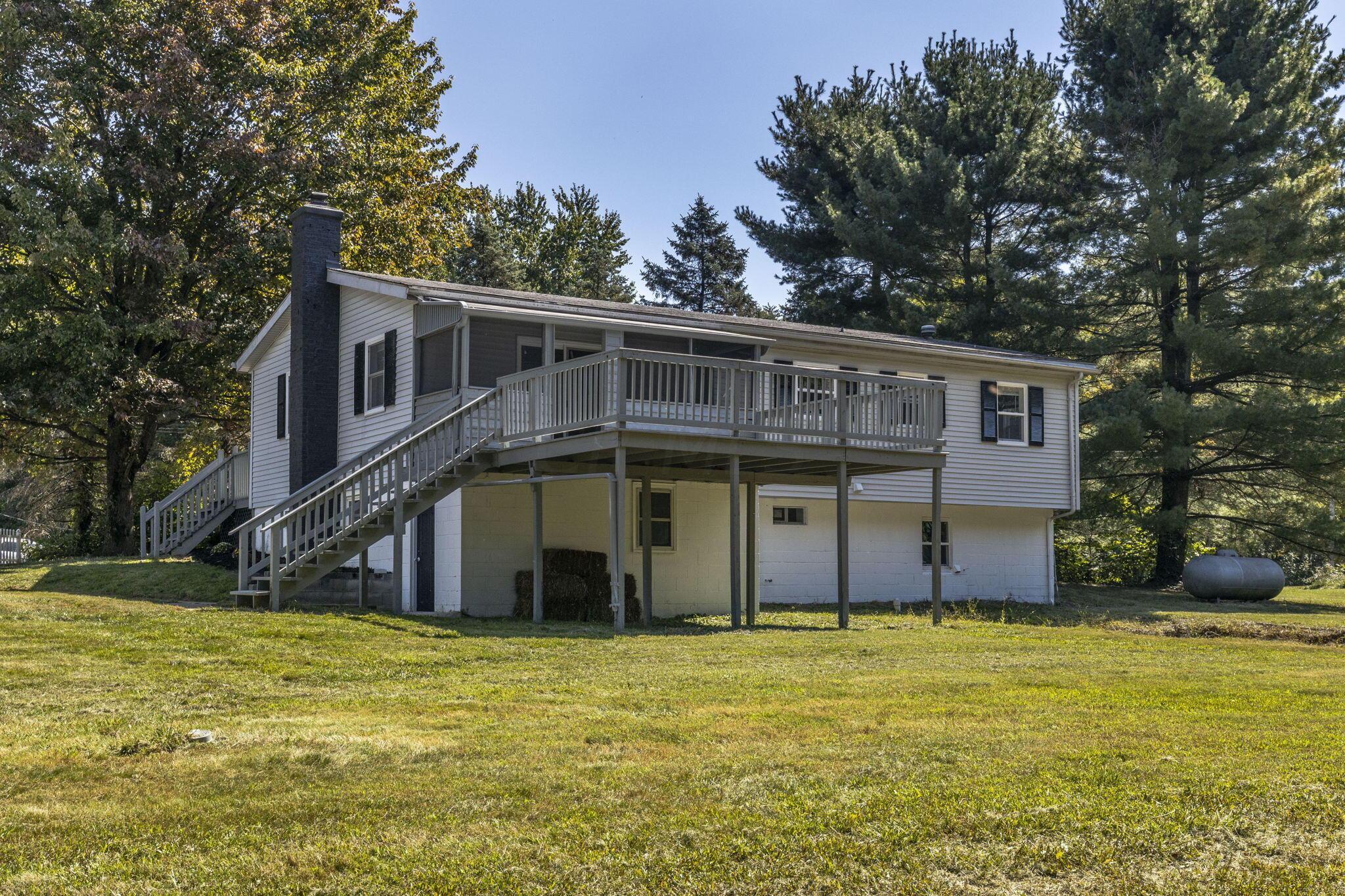 22195 Cliff Road Rockbridge, OH 43149 - Photo 44 of 66 Back View - 22195 Cliff Road, Rockbridge, OH 43149