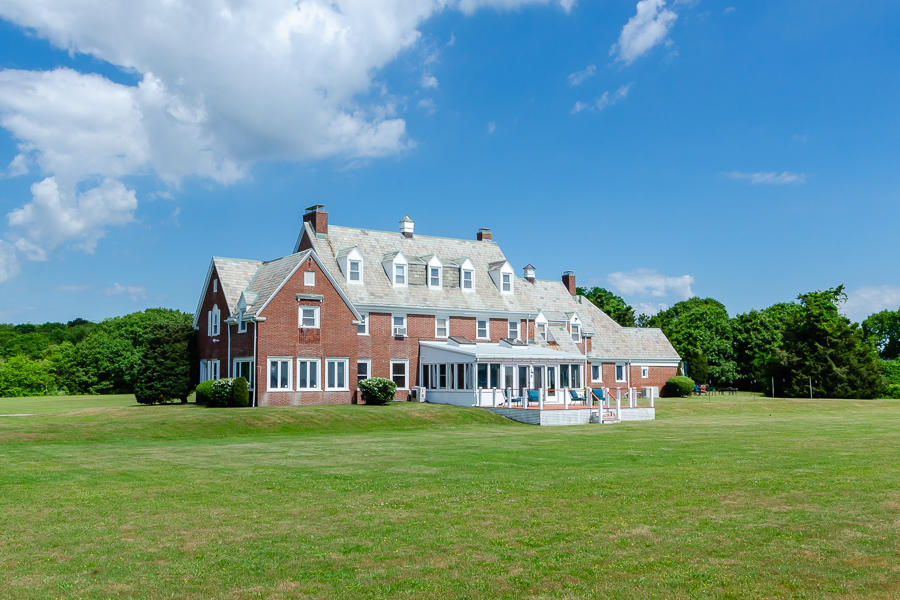 42 Robinwood Road Buzzards Bay, MA 02532 - Photo 4 of 39 a view of a house with a big yard