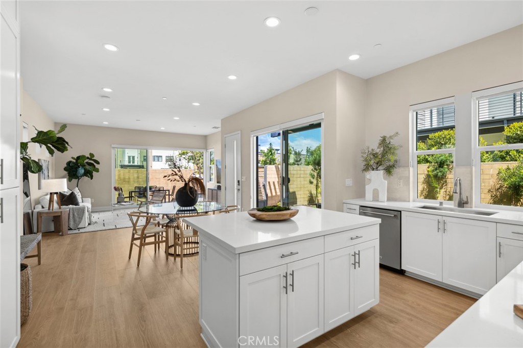 352 Novel Irvine, CA 92618 - Photo 14 of 75