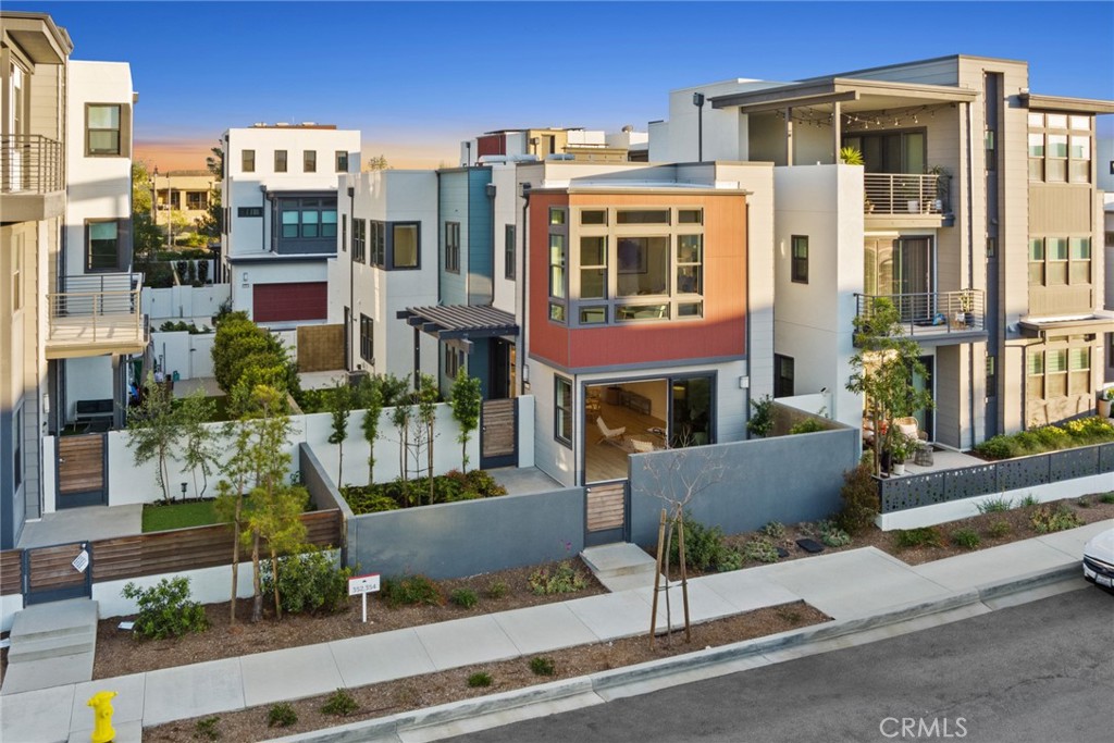 352 Novel Irvine, CA 92618 - Photo 34 of 75 a front view of a multi story building