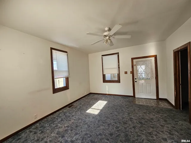 $97,000 | 318 Catherine Street, Pekin, IL 61554