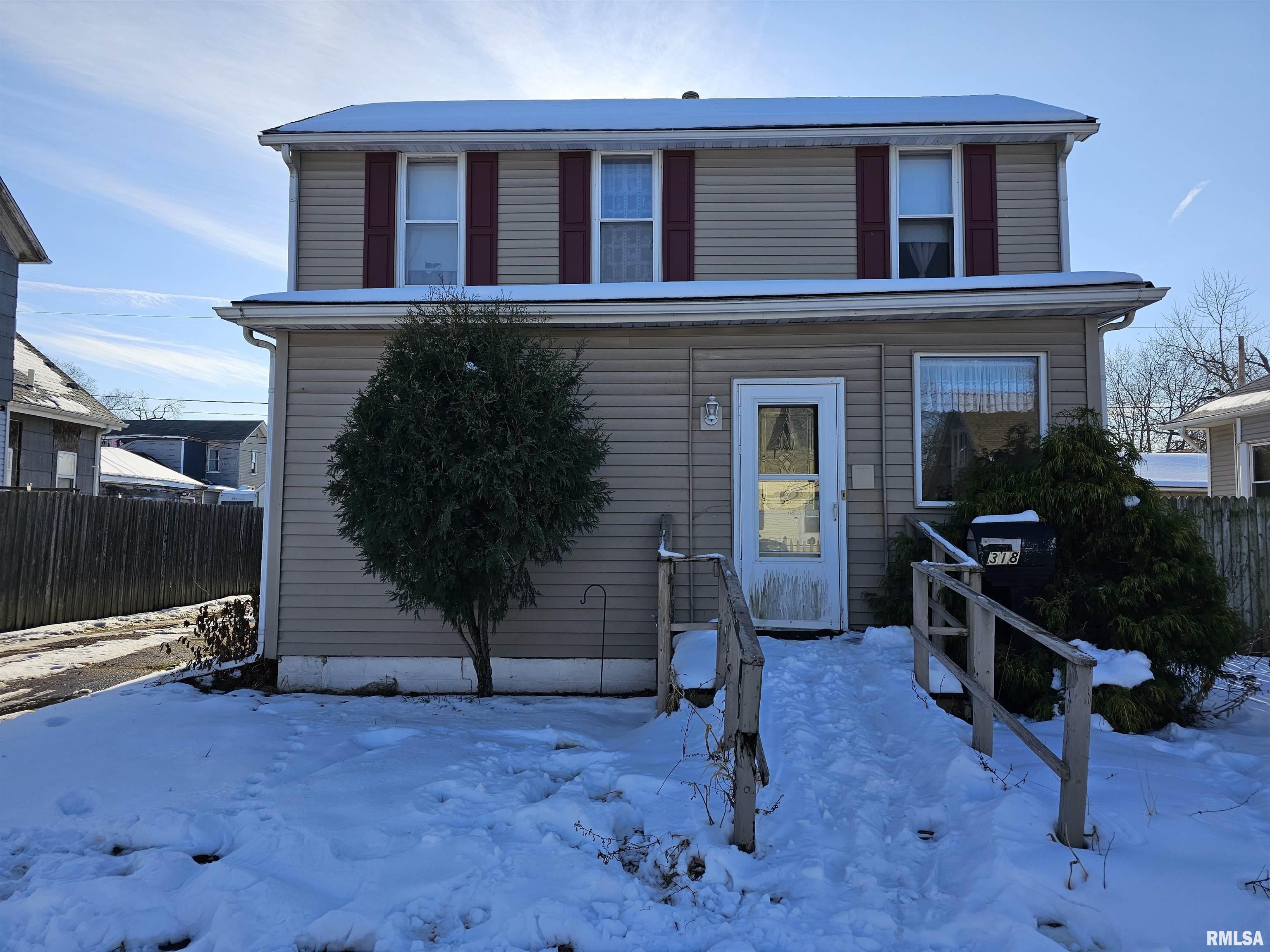 318 Catherine Street Pekin, IL 61554 - Photo 2 of 37