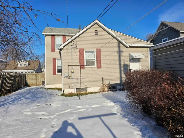 $97,000 | 318 Catherine Street, Pekin, IL 61554