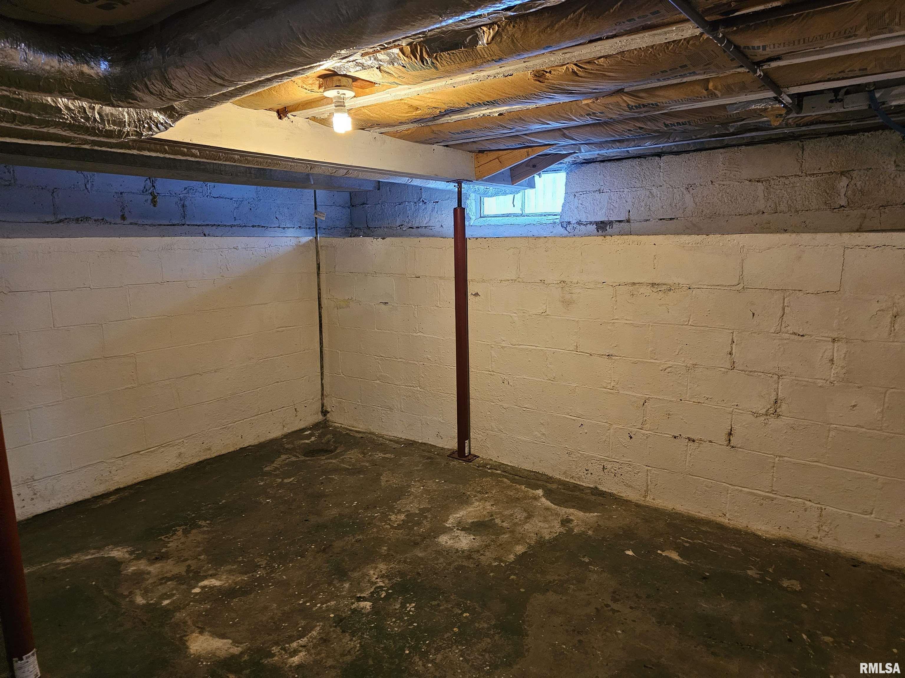 318 Catherine Street Pekin, IL 61554 - Photo 34 of 37