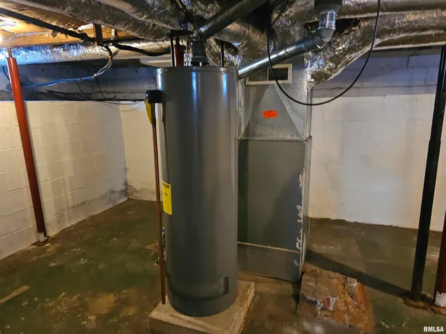 $97,000 | 318 Catherine Street, Pekin, IL 61554