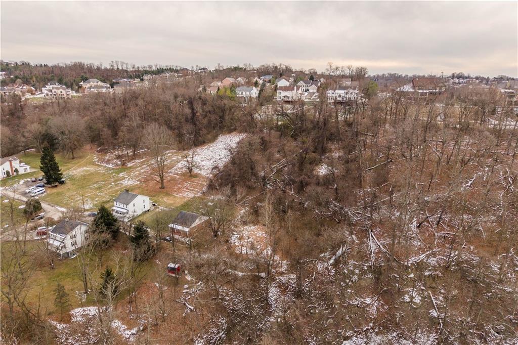 1853 Essen Hill Road Pittsburgh, PA 15241 - Photo 6 of 10 a view of city and mountain