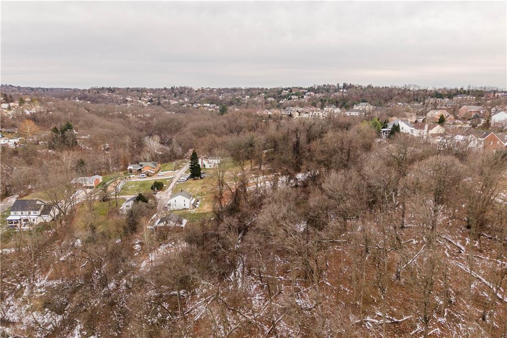 1853 Essen Hill Road Pittsburgh, PA 15241 - Photo 8 of 10 a view of a city
