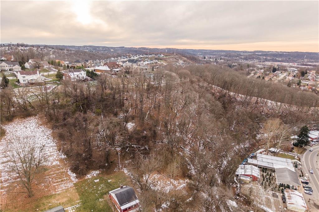 1853 Essen Hill Road Pittsburgh, PA 15241 - Photo 9 of 10 a view of city and mountain